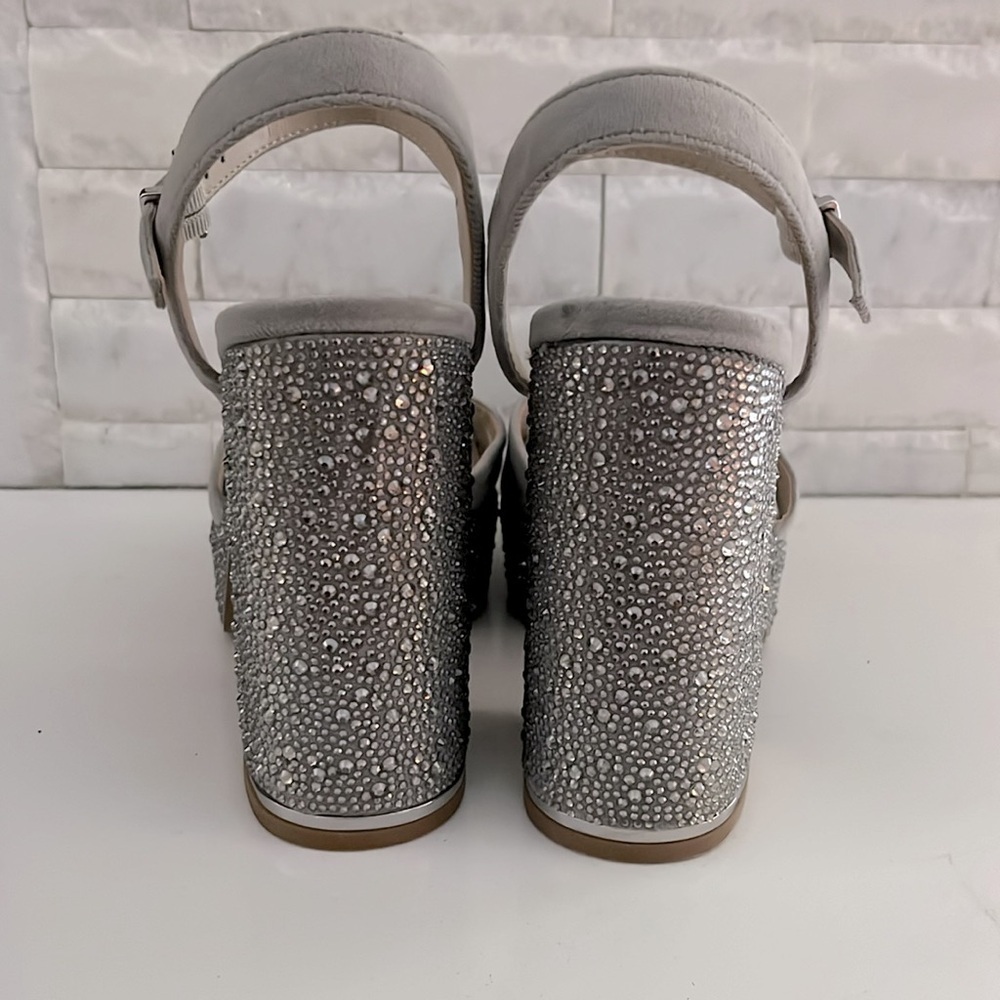 New! Kenneth Cole New York Dolly Crystal Heel Platform Sandal in silver Size 7.5 - Picture 8 of 12